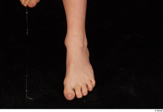 Lilly foot nude 0005.jpg